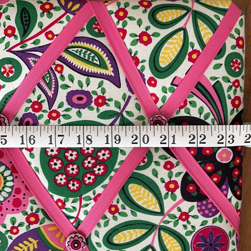 Vera Bradley Memory Photo board cushion padded - Picture 8 of 10